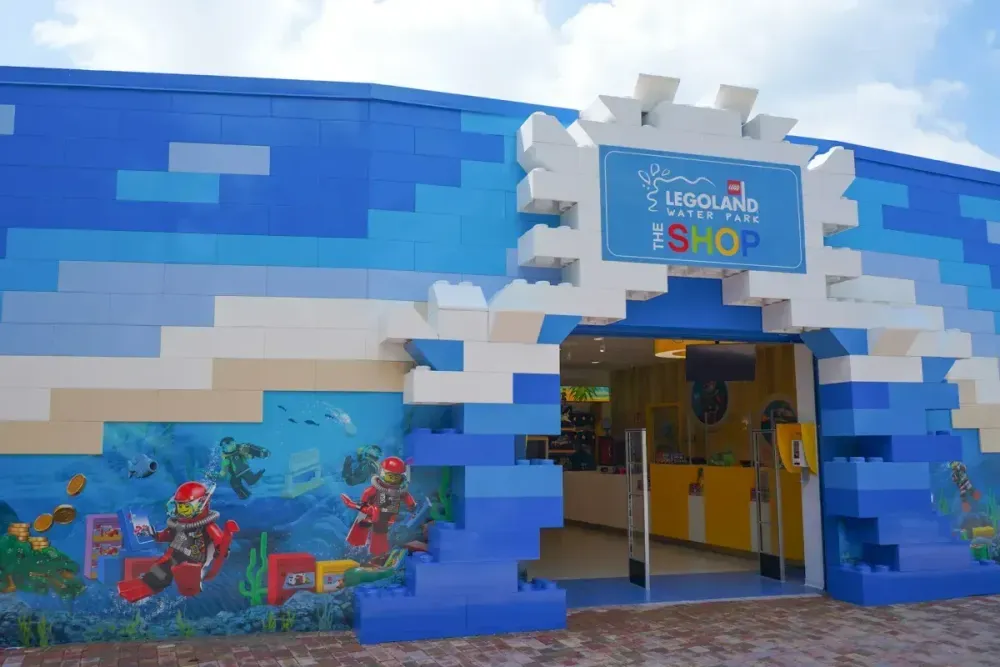 LEGOLAND® Shop al LEGOLAND® Water Park | Gardaland Resort