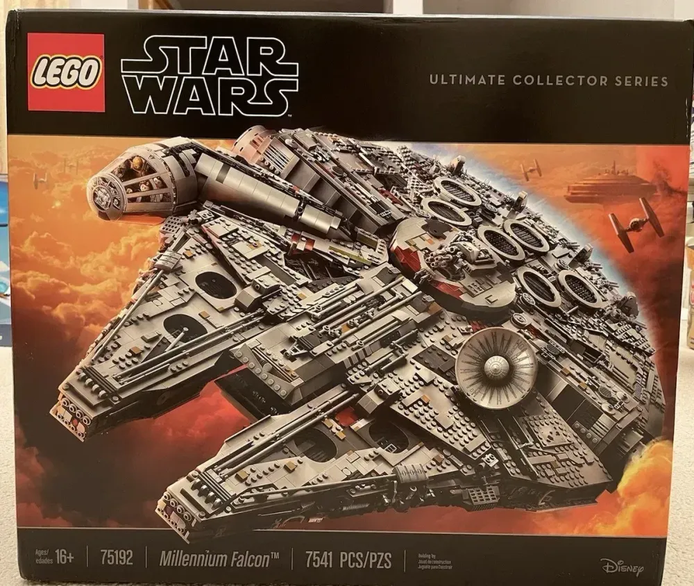 Lego Millennium Falcon 75192 - UCS - Brand New Sealed